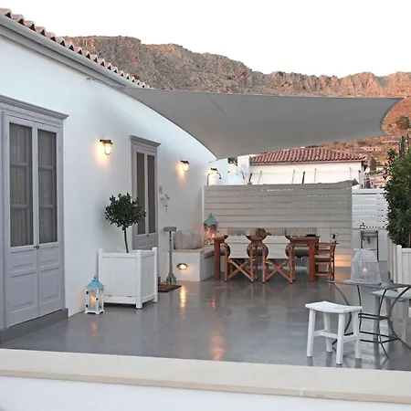 Casa Melenia Hydra