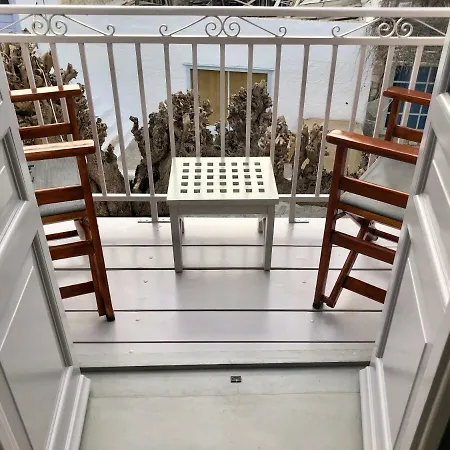 Guest house Casa Melenia Hydra 3*